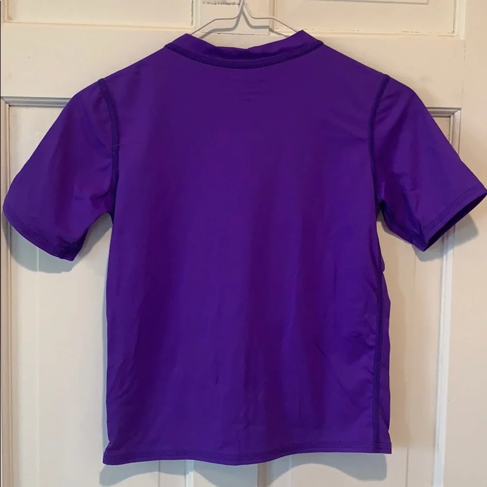 The Black Dog Girls Ocean Tec Purple Shirt Swim Beach, Size‎ Medium